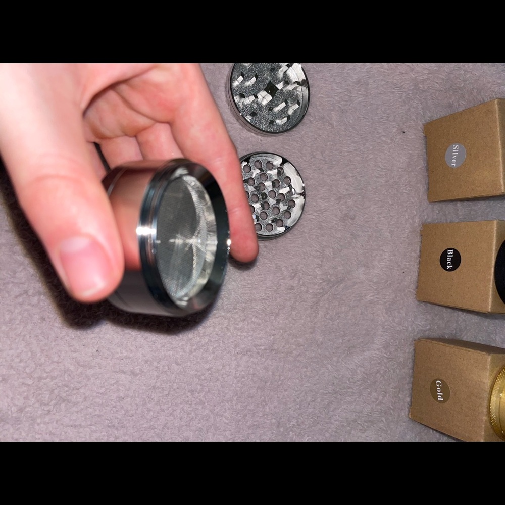 grinders for herbs - Picture 5 of 8
